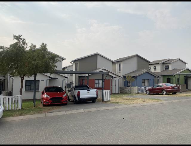 3 BEDROOM TOWNHOUSE RENTED IN NOORDWYK