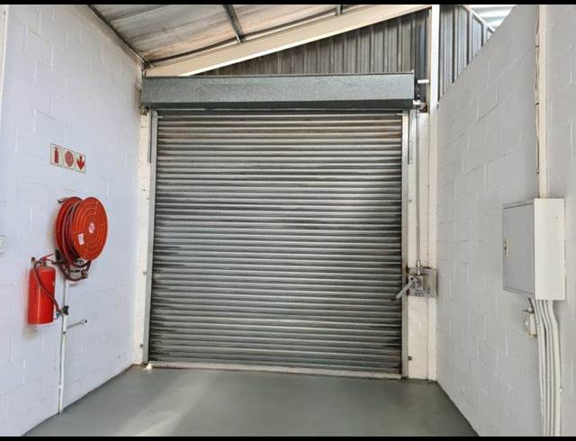 114M² WAREHOUSE TO LET IN KILLARNEY GARDENS