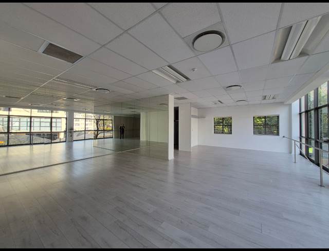 135M² OFFICE TO LET IN ILLOVO