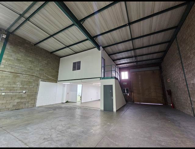 332M² WAREHOUSE TO LET IN LINBRO PARK