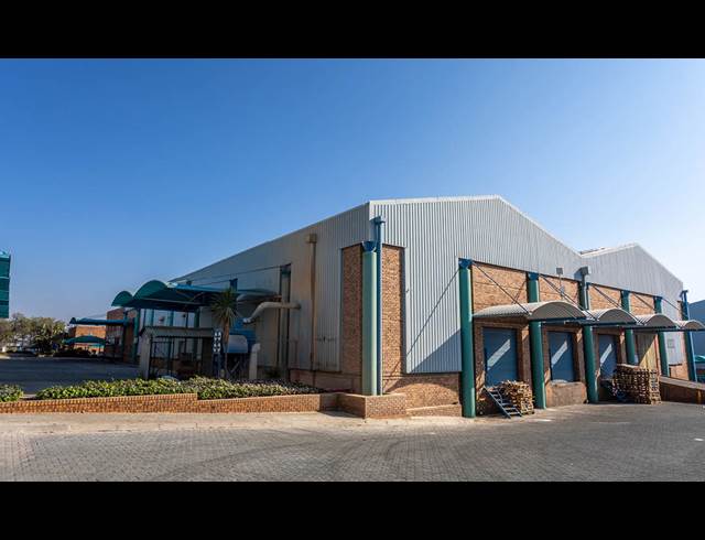818M² OFFICE TO LET IN RANDJESPARK