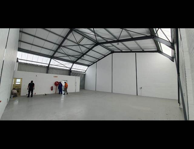 281M² WAREHOUSE TO LET IN AIRPORT INDUSTRIA