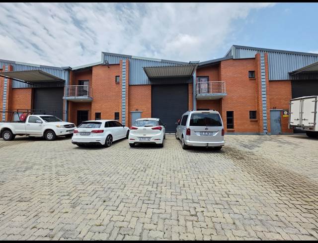 243M² WAREHOUSE TO LET IN ORMONDE