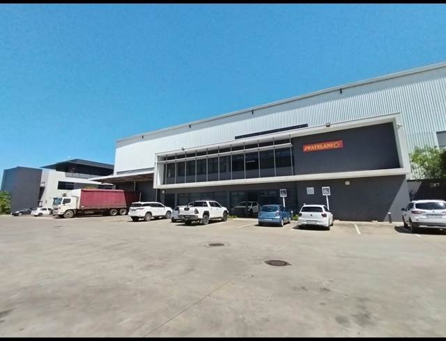 3,694M² WAREHOUSE TO LET IN CORNUBIA