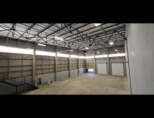1,287M² WAREHOUSE TO LET IN LANSERIA
