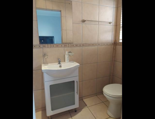1 BEDROOM STUDIO APARTMENT TO LET IN HEUNINGKLOOF