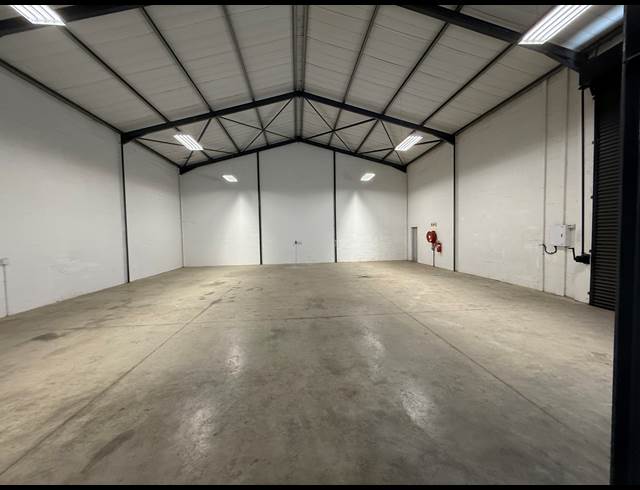 386M² WAREHOUSE TO LET IN RIVERGATE