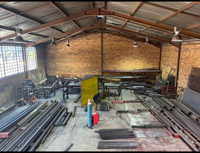 400M² WAREHOUSE TO LET IN BOOYSENS RESERVE