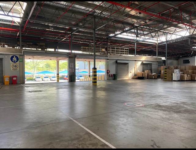 4,000M² WAREHOUSE TO LET IN RIVERHORSE VALLEY