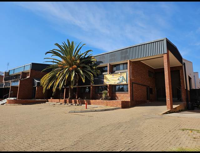 2,380M² WAREHOUSE TO LET IN PRETORIA WEST
