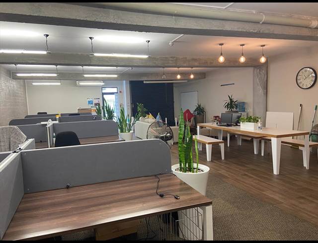 375M² OFFICE TO LET IN WESTLAKE