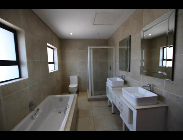 5 BEDROOM HOUSE TO LET IN GLENHAZEL