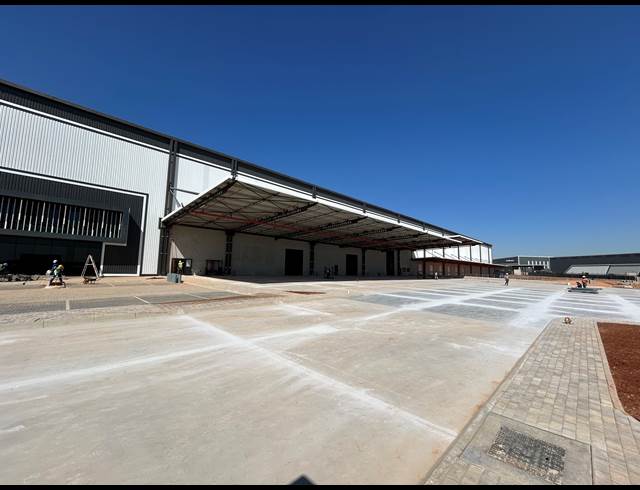 18,662M² WAREHOUSE TO LET IN WITFONTEIN