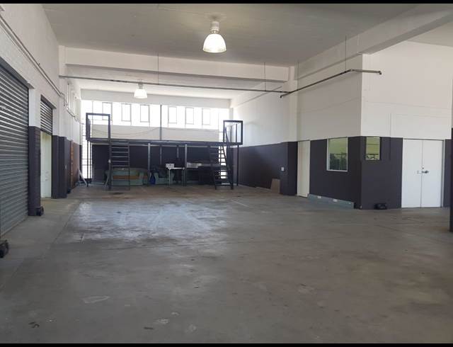 1,300M² WAREHOUSE TO LET IN JEPPESTOWN