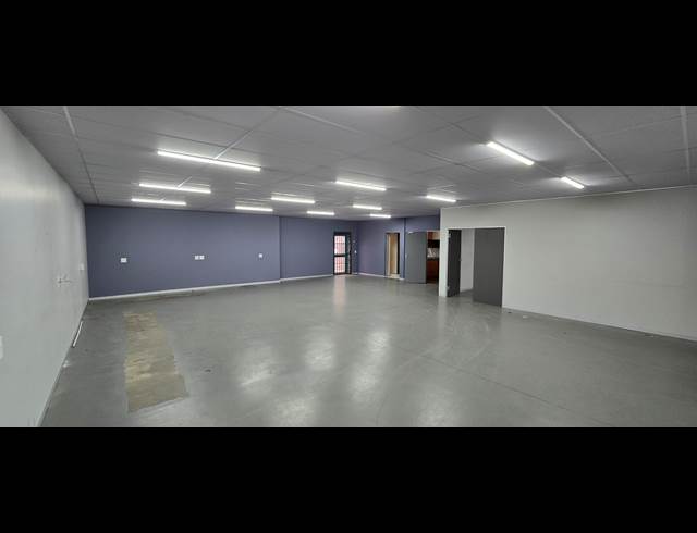 410M² WAREHOUSE TO LET IN STORMILL