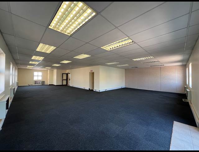 175M² OFFICE TO LET IN HIGHVELD