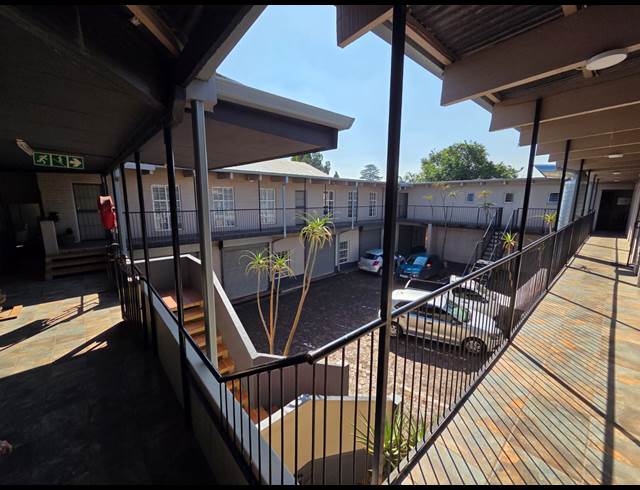 41M² WAREHOUSE TO LET IN KOEDOESPOORT INDUSTRIAL