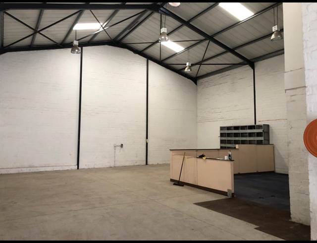312M² WAREHOUSE TO LET IN SAXENBURG PARK 2