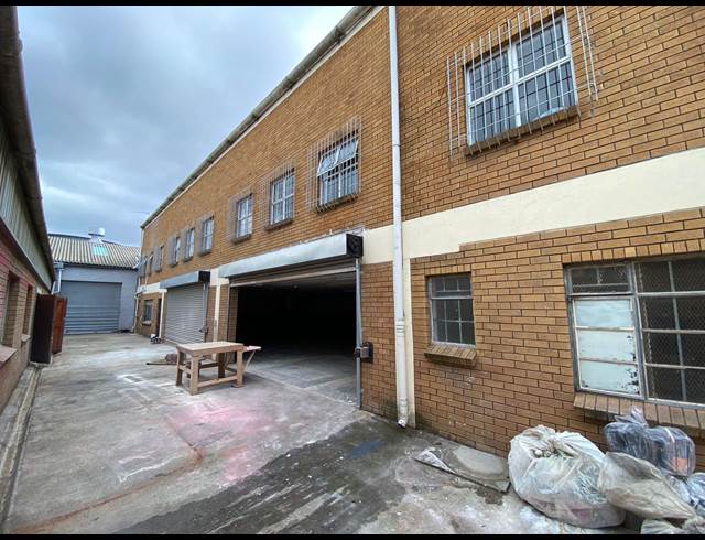 383M² WAREHOUSE TO LET IN PAROW EAST
