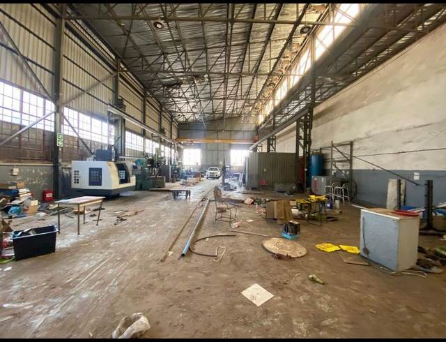 612M² WAREHOUSE TO LET IN LEA GLEN