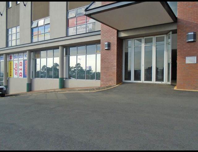387M² WAREHOUSE TO LET IN LASER PARK