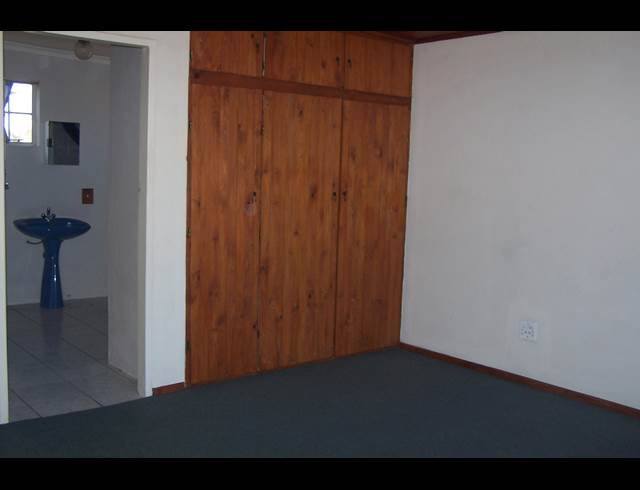 2 bed property to rent in NIETGEDACHT 535-JQ