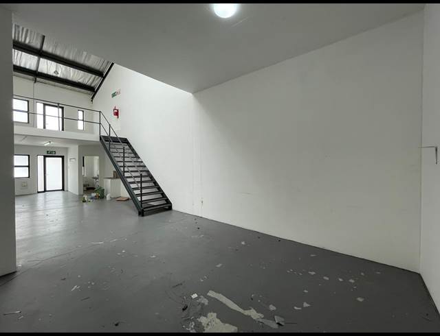 147M² WAREHOUSE TO LET IN BARBEQUE DOWNS