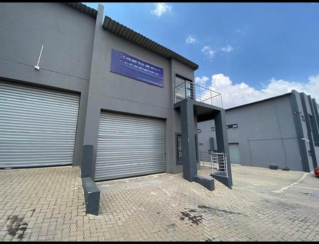 109M² WAREHOUSE TO LET IN RANDJESPARK