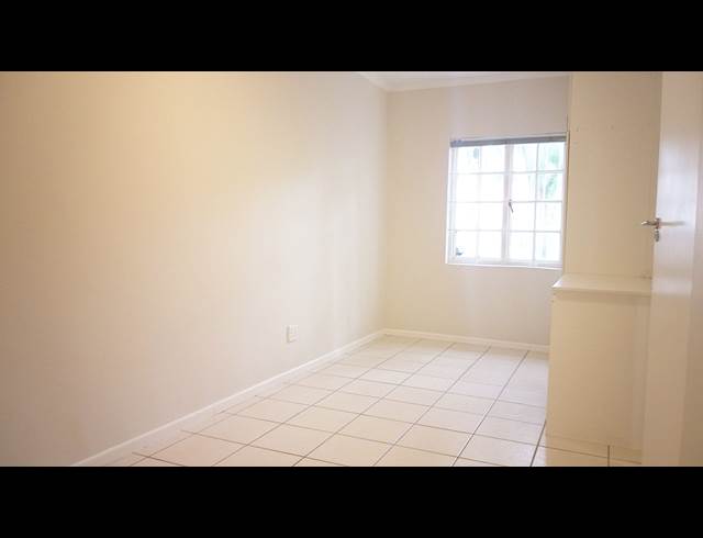 2 bed property to rent in SCHOTSCHE KLOOF