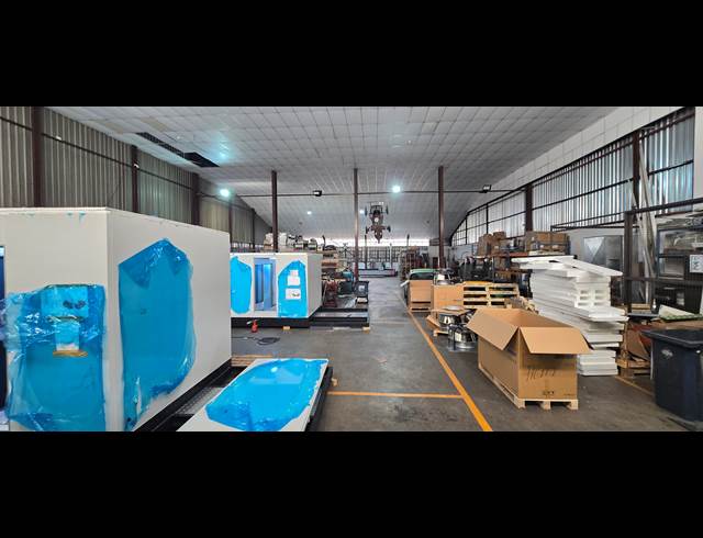 1,313M² WAREHOUSE TO LET IN ROBERTVILLE