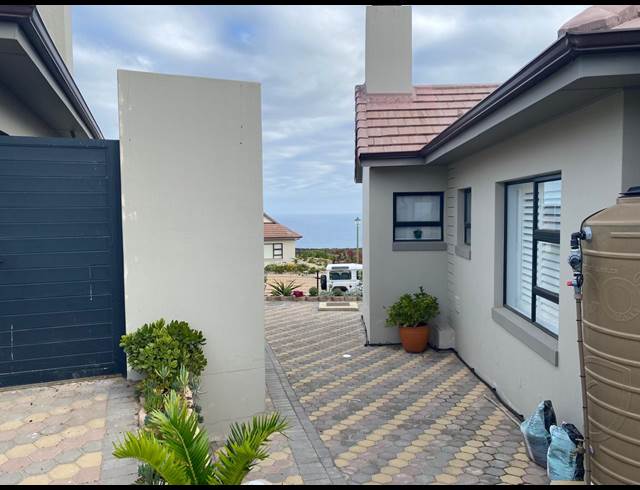 2 BEDROOM RETIREMENT UNIT TO LET IN DANA BAY