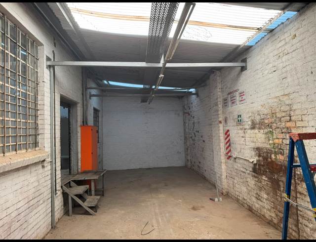 400M² WAREHOUSE TO LET IN BOOYSENS RESERVE
