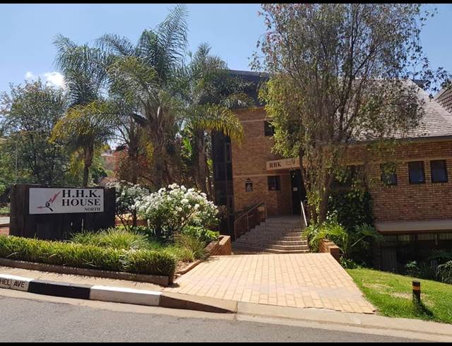 284M² OFFICE TO LET IN NORTHCLIFF