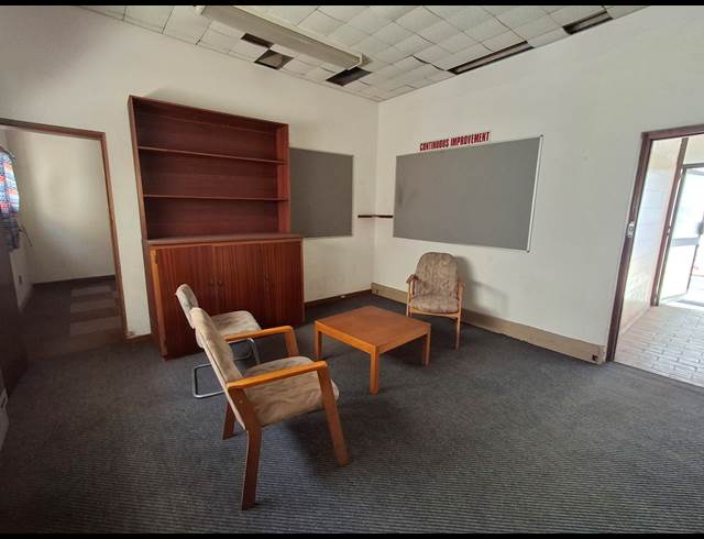 181M² WAREHOUSE TO LET IN ARCADIA