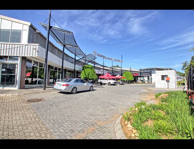 5,600M² WAREHOUSE TO LET IN HALFWAY HOUSE