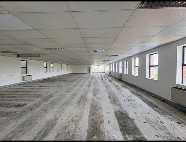 749M² OFFICE TO LET IN RANDJESPARK