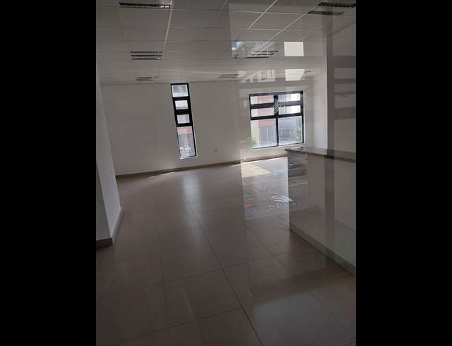 80M² OFFICE TO LET IN UMHLANGA CENTRAL