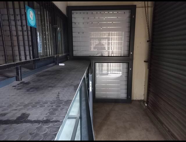 250M² WAREHOUSE TO LET IN CITY & SUBURBAN