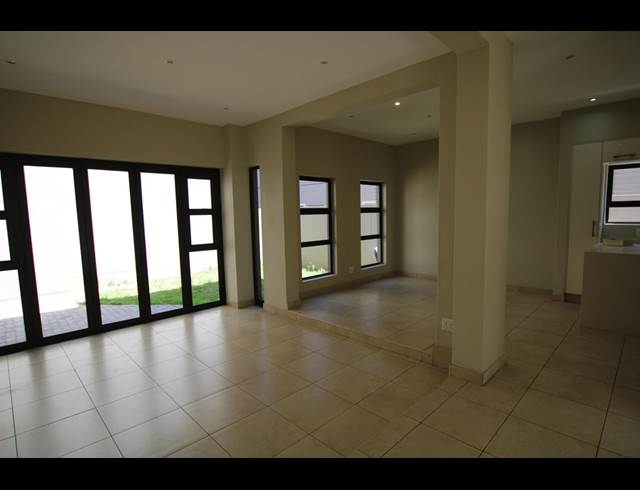 5 BEDROOM HOUSE TO LET IN GLENHAZEL