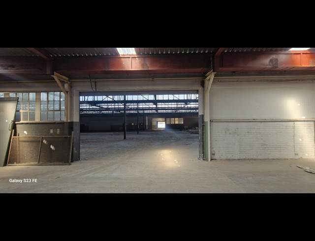1,800M² WAREHOUSE TO LET IN SELBY