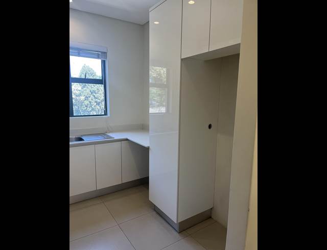 2 BEDROOM APARTMENT RENTED IN MORNINGSIDE