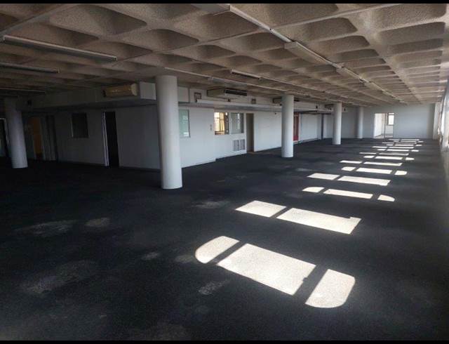 1,000M² BUILDING TO LET IN PINETOWN CENTRAL