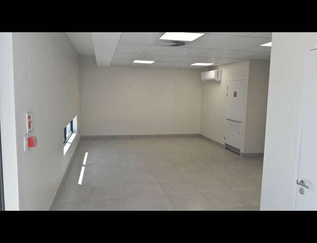 332M² WAREHOUSE TO LET IN KRAAIFONTEIN INDUSTRIA