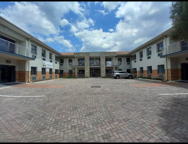 245M² OFFICE TO LET IN BRYANSTON