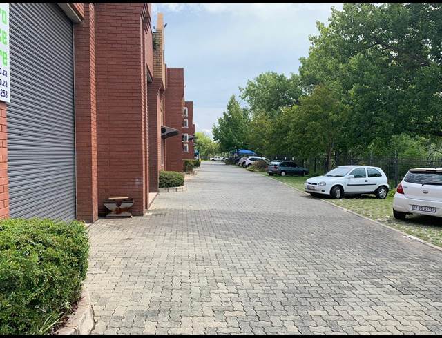 197M² WAREHOUSE RENTED IN STRIJDOMPARK