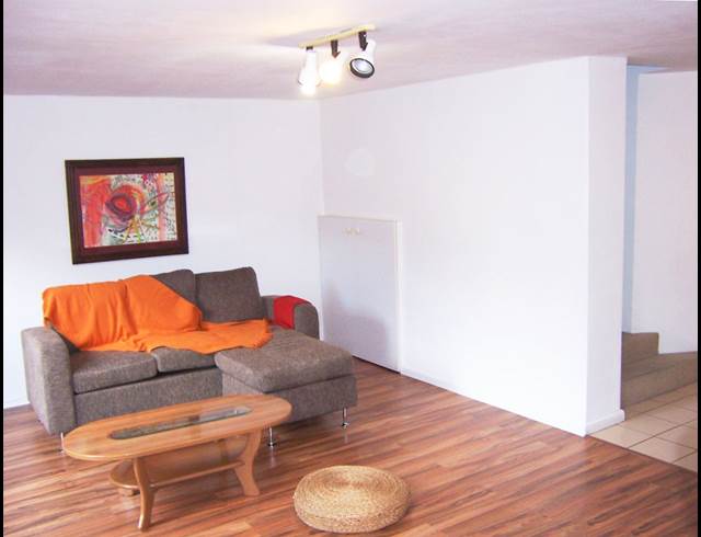 3 bed property to rent in ROSEBANK