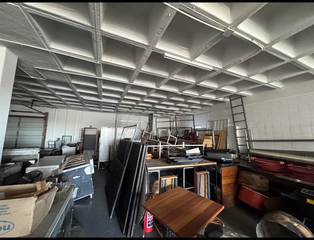230M² WAREHOUSE TO LET IN WYNBERG