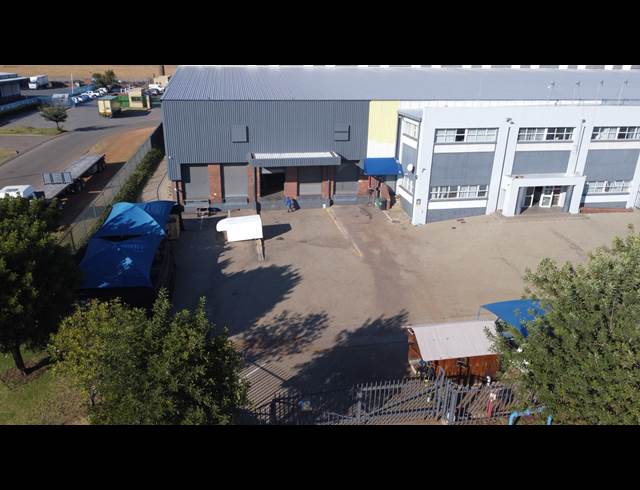 2,128M² WAREHOUSE TO LET IN SPARTAN
