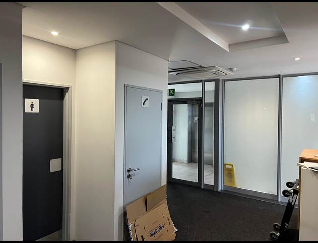 829.44M² OFFICE TO LET IN WESTVILLE