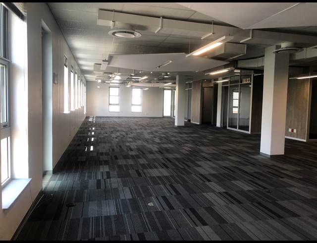 1,288M² OFFICE TO LET IN ILLOVO